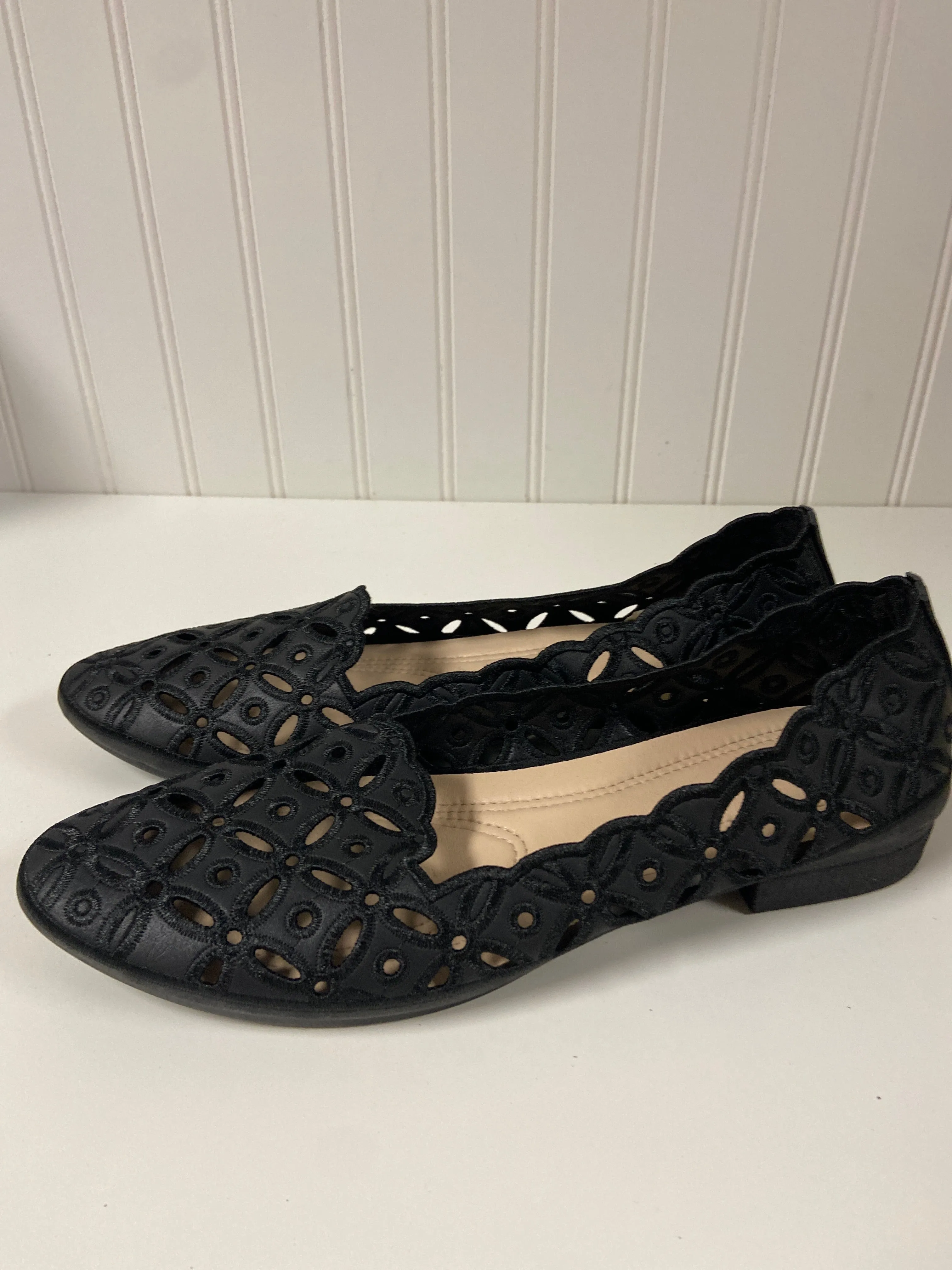 Black Shoes Flats Clothes Mentor, Size 10